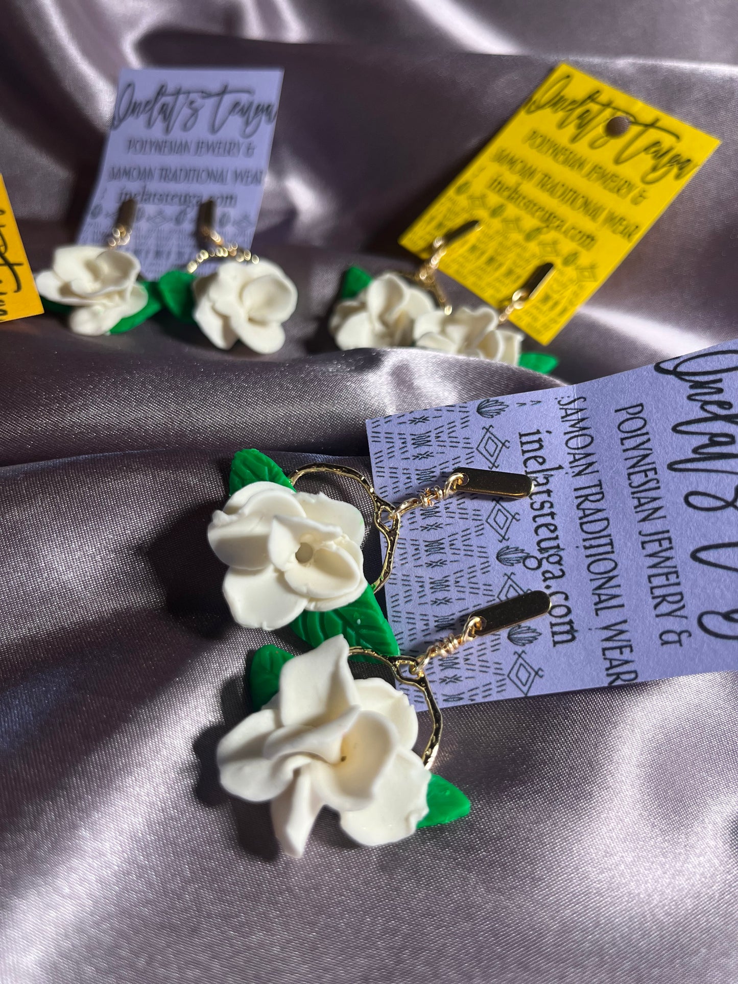 Small Pua tausaga earrings (gardenia)