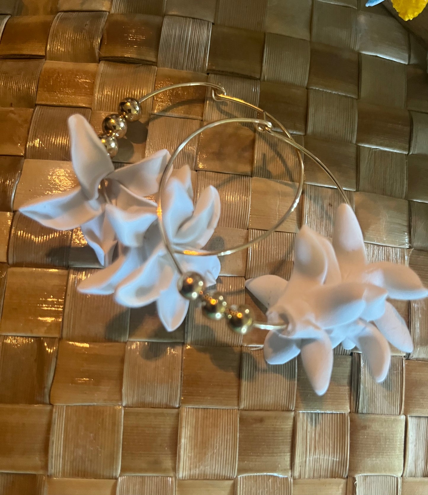 Pua hoop earrings