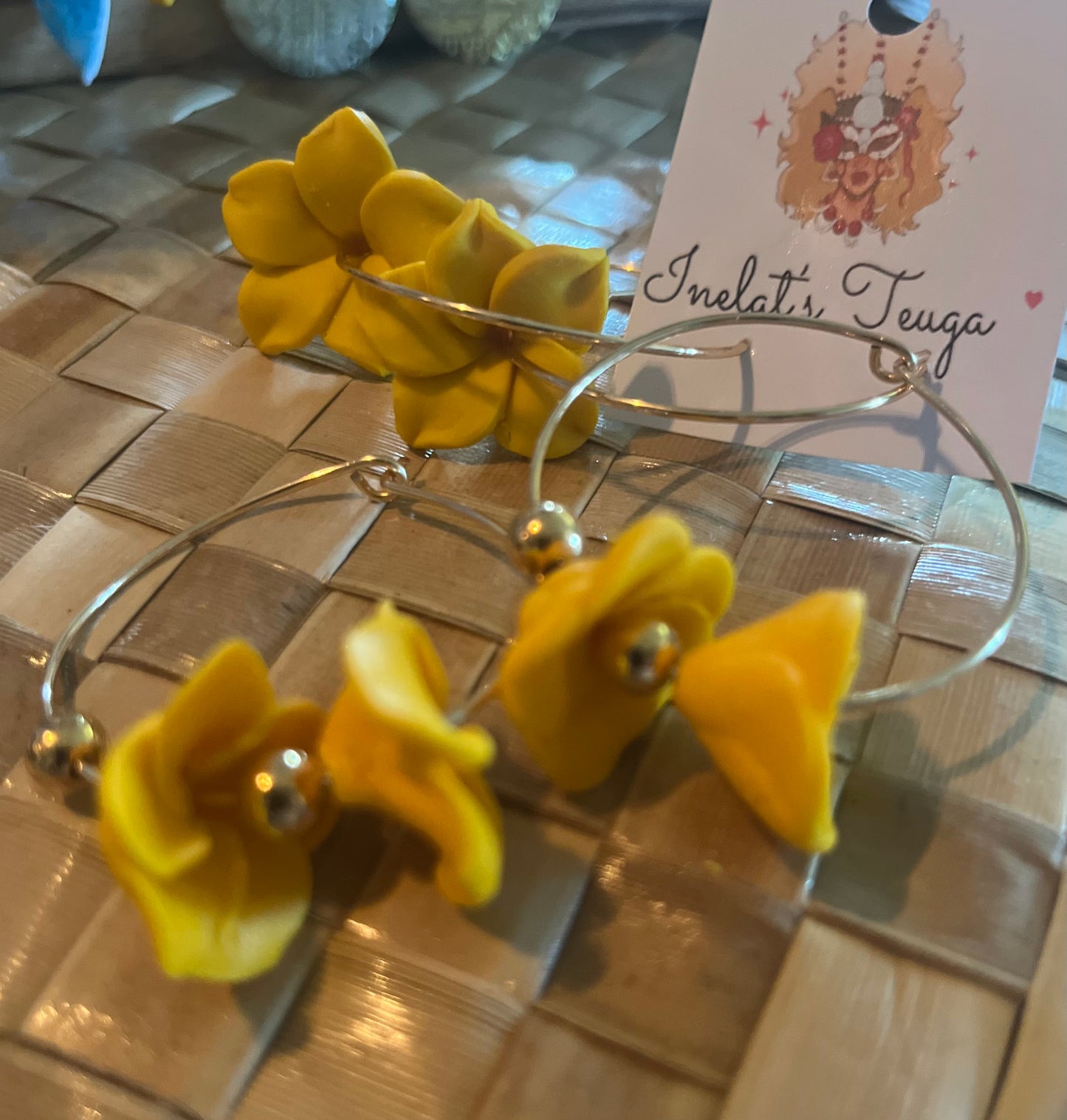Pua earrings